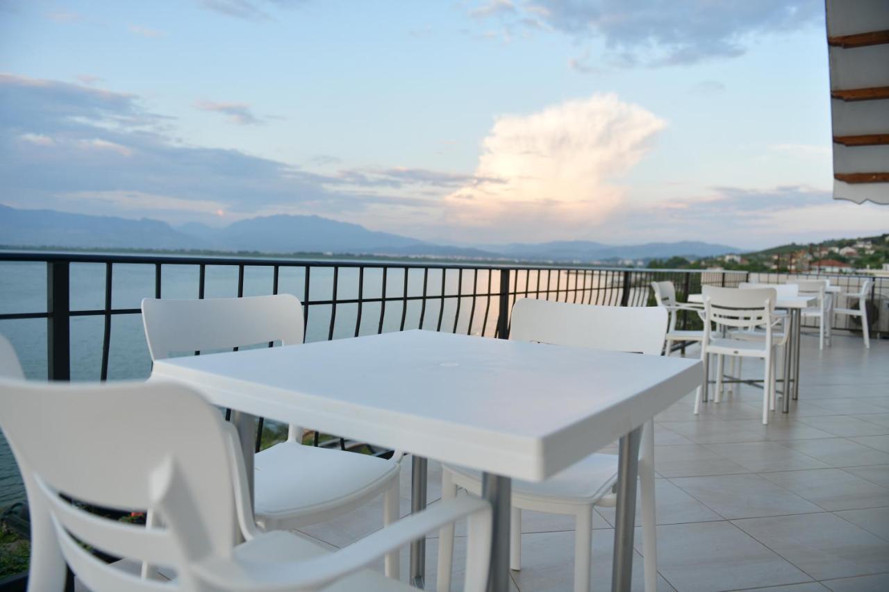 LakeFront House Široka Buitenkant foto