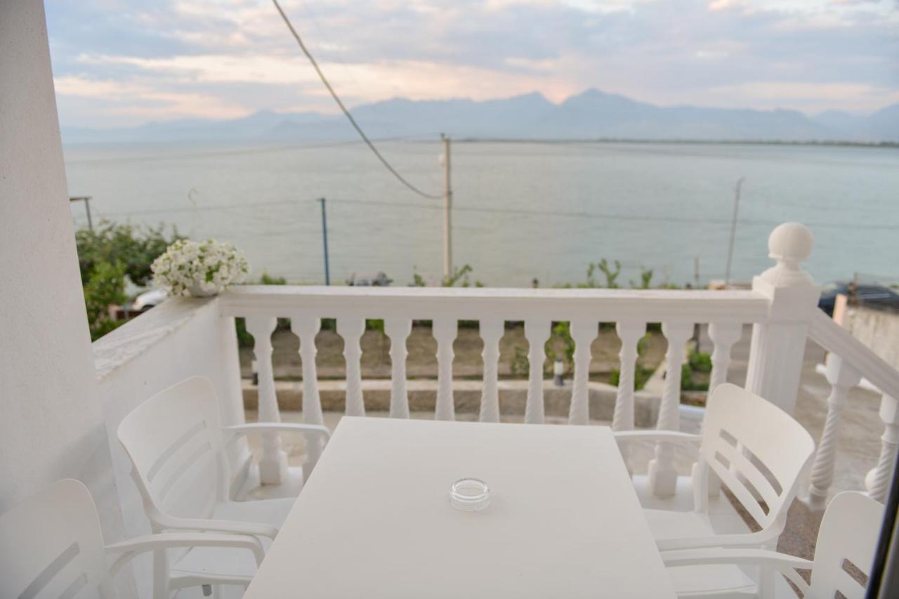 LakeFront House Široka Buitenkant foto