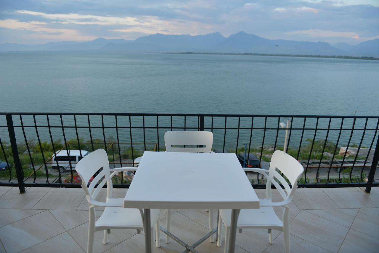 LakeFront House Široka Buitenkant foto